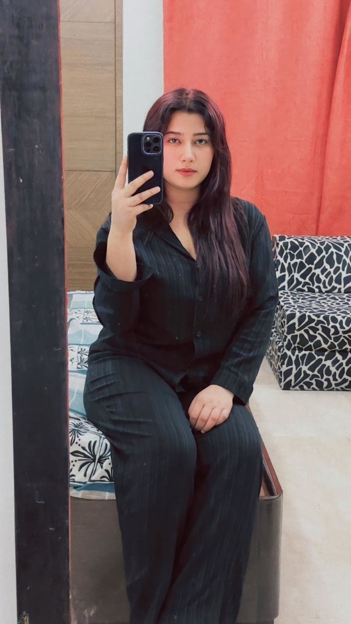 Delhi all area.... 2000 unlimited shot available 24hr available...open