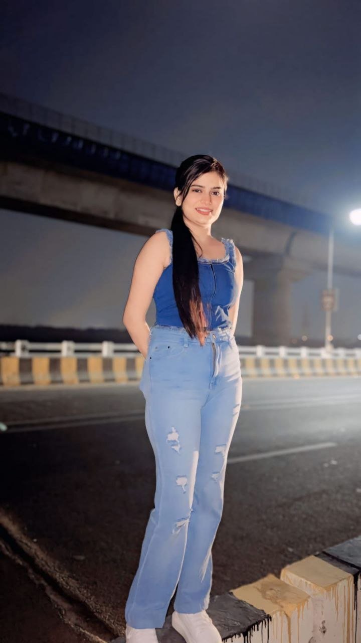Ahmedabad ❤️💛 VIP High profile call girl service anytime available
