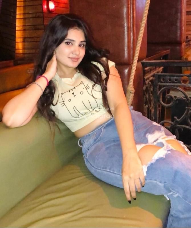 Call me Priya Low price hand to hand payment Vip call girls % genuine safe and secure home and hotel delivery