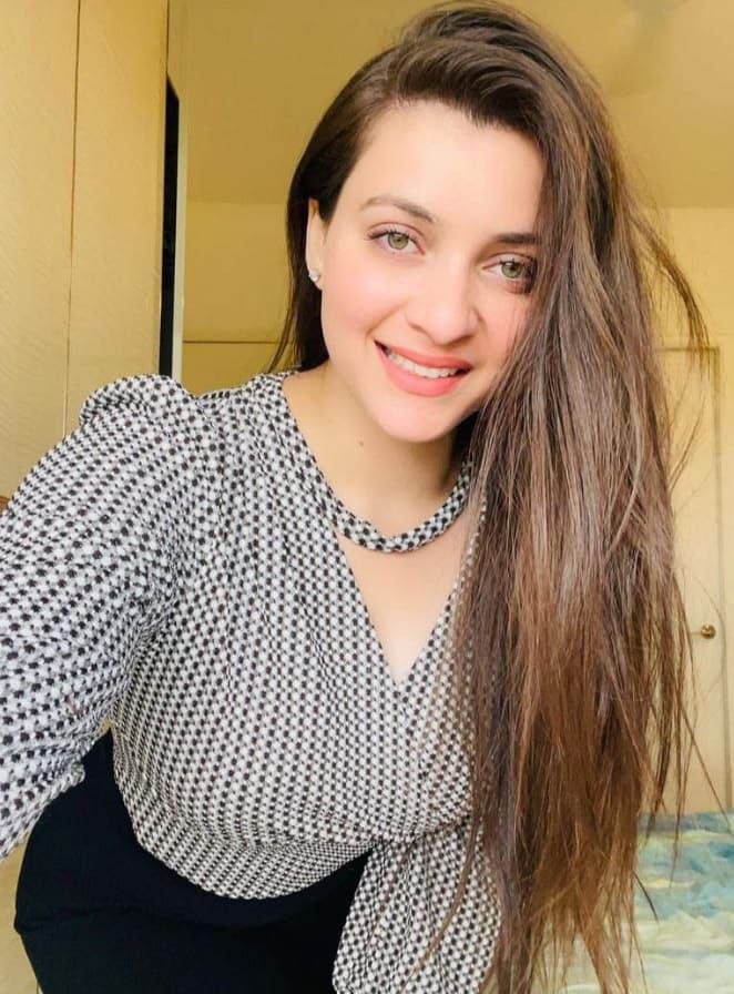 Diya call girl service available in Panvel high profile girl college.