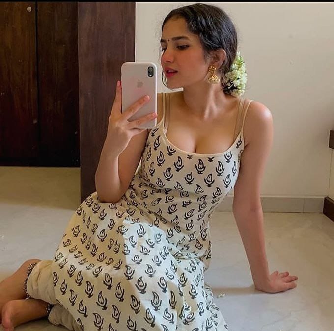 Mumbai 2000/-💸 UNLIMITED SHOT💯SATISFIED SERVICE AV...AILABLE FULLY