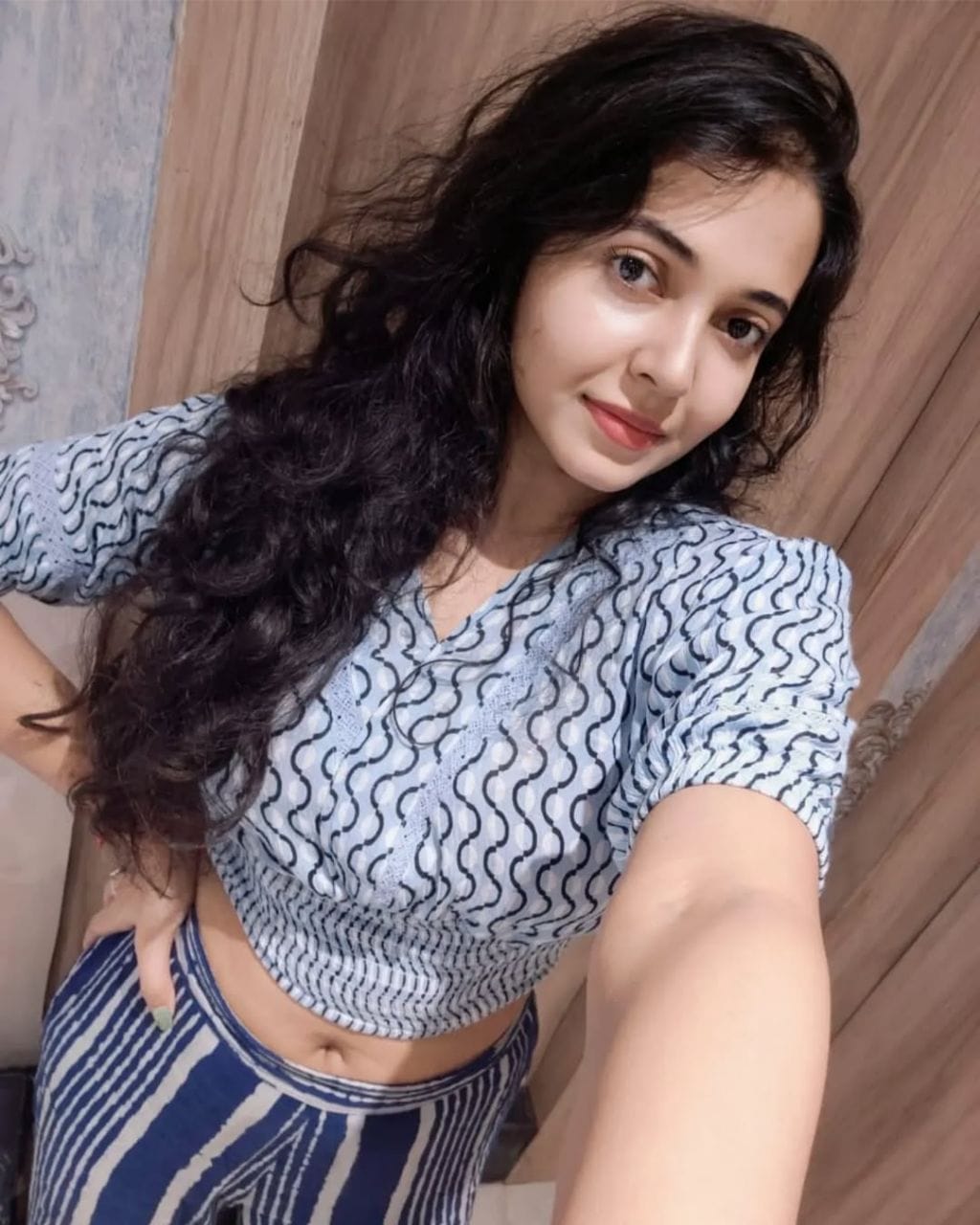 1500 UNLIMITED SHOT HIGH PROFILE GIRL AVAILABLE OUT CALL INCALL"Pooja.