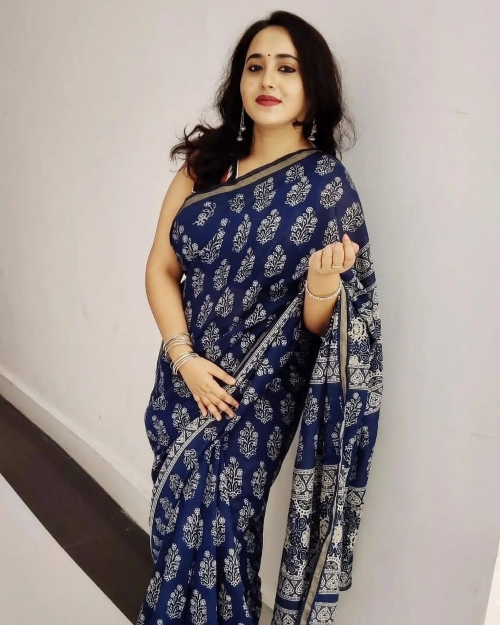 2000 unlimited short low price high high profile call girl available n
