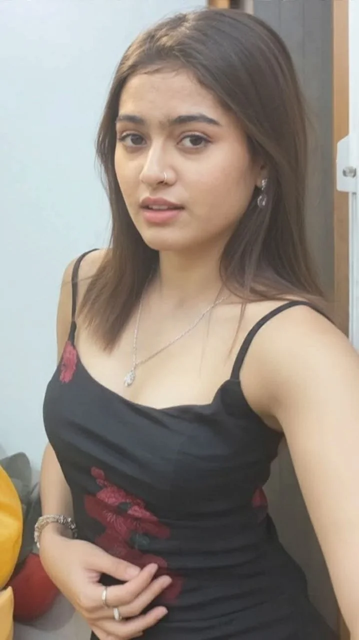 Sant Nagar call girl availabl e service 24 hour available call me