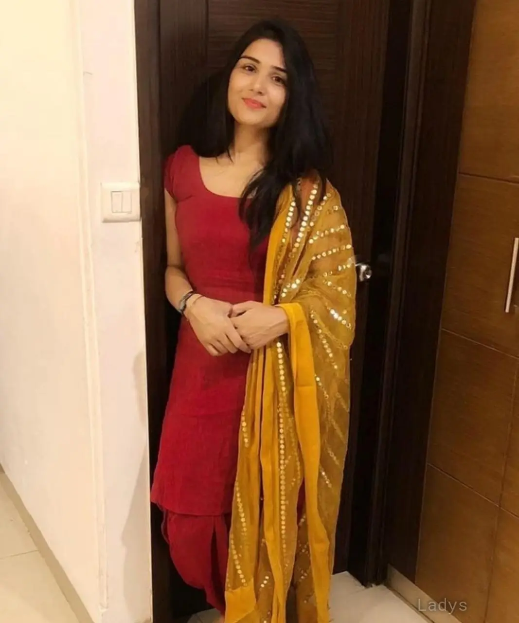 DELHI TODAY LOW PRICE BEST VIP HIGH PROFILE GIRLS BHABHI AVAILABLE CAL